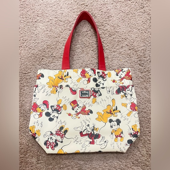 Loungefly Disney Mickey Mouse friends macys day parade tote bag